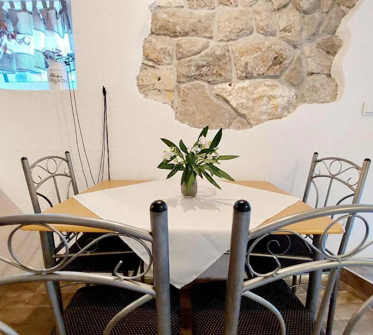Anana Apartment Cres Croatia